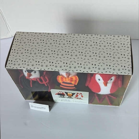 Goblin & Ghoul Halloween Fabric Bird Featherly Friend 3 Pk Devil Bat Felt Birds - Picture 4 of 8